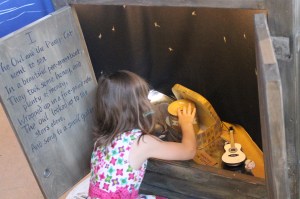 The Owl and the Pussycat, complete with tiny guitar and honey pot of money